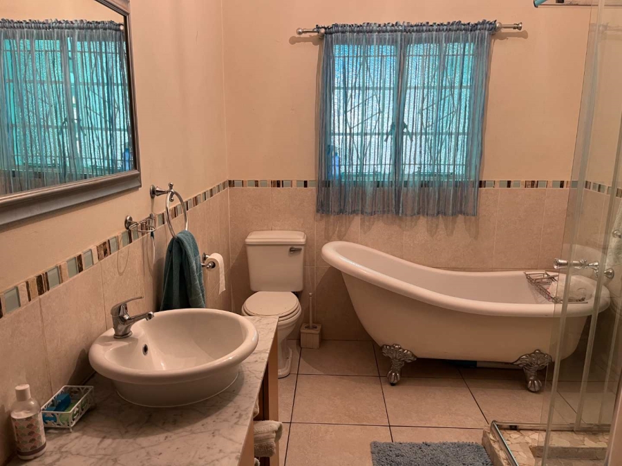 4 Bedroom Property for Sale in Middelpos Northern Cape